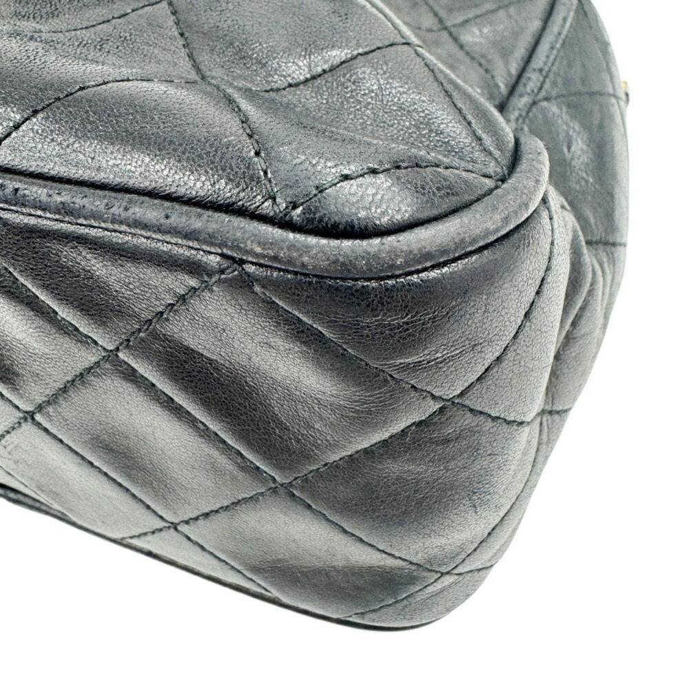 CHANEL Black Lambskin Leather Shoulder Bag - Picture 8 of 16